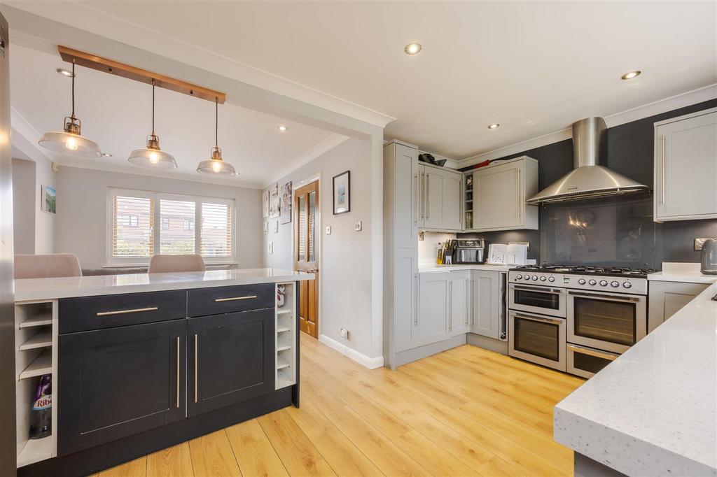 Kitchen diner
