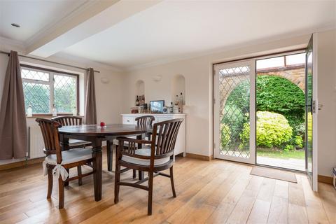 5 bedroom detached house for sale, The Crescent, Shepperton