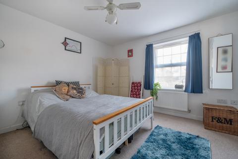 2 bedroom end of terrace house for sale, Leachman Way, Petersfield GU31