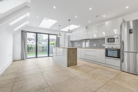 undefined, St. Margarets Road, Twickenham, TW1