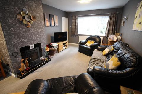 3 bedroom semi-detached house for sale, Ashbourne Crescent, Leeds LS25