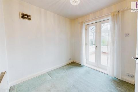 2 bedroom detached bungalow for sale, Halifax Road, Shelf, Halifax