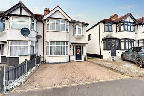 3 bedroom semi-detached house for sale, Carlton Road, Gidea Park