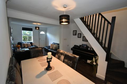 2 bedroom end of terrace house for sale, Uxbridge , UB10