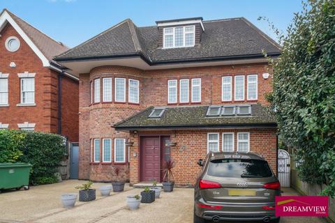 8 bedroom detached house for sale, Grosvenor Gardens, Temple Fortune, NW11