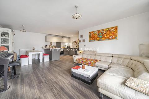 3 bedroom flat for sale, Glebe Way, West Wickham