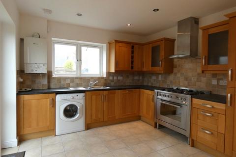 3 bedroom end of terrace house to rent, Stad Glan Y Gors, Pentre Berw, Gaerwen, LL60