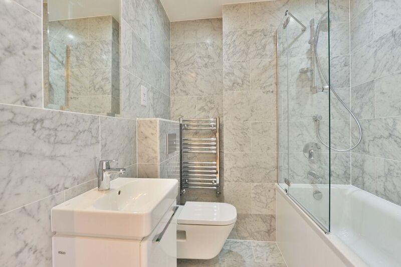 Main bathroom