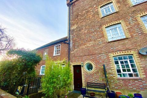 3 bedroom house to rent, The Sadlers, Westhampnett