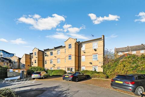 16 Thames Circle, London, E14 3RX