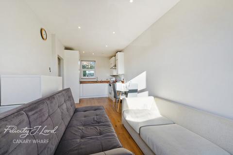 16 Thames Circle, London, E14 3RX