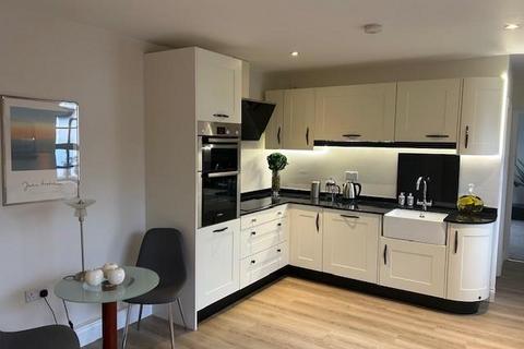 5 bedroom property with land for sale, Park Street, Surrey GU15