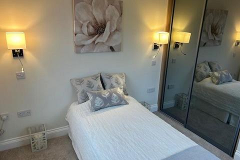5 bedroom property with land for sale, Park Street, Surrey GU15