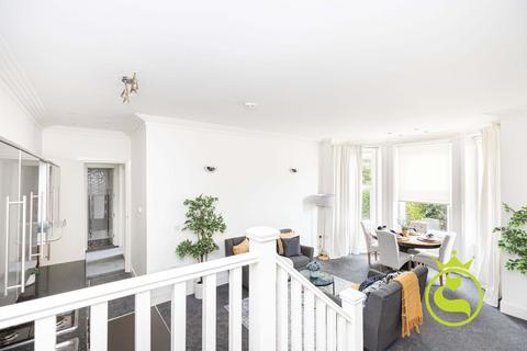 2 bedroom flat for sale, West Cliff Gardens, Bournemouth BH2