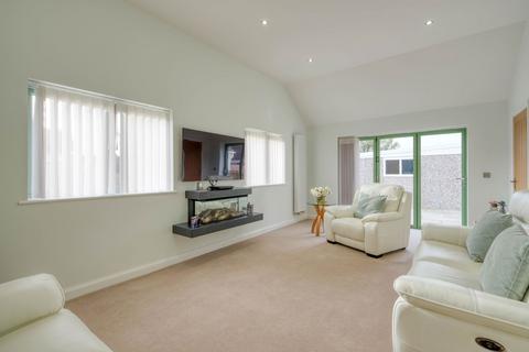 3 bedroom detached bungalow for sale, Oak Tree Lane, Cookhill, Alcester B49 5LH