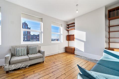 3 bedroom flat for sale, Blackheath Hill, London, SE10 8PB