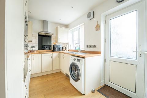 2 bedroom end of terrace house for sale, Garths End, York YO32