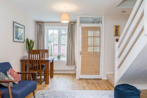 28 Benchfield Close, East Grinstead, RH19 3NZ