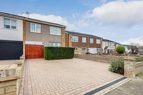 3 bedroom semi-detached house for sale, Mandeville Way, Benfleet, SS7