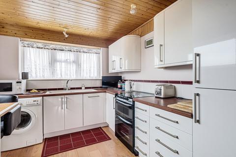 3 bedroom semi-detached house for sale, Mandeville Way, Benfleet, SS7