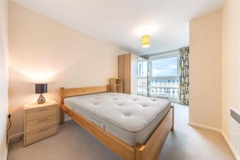 2 bedroom apartment for sale, Admiral House, London SW8