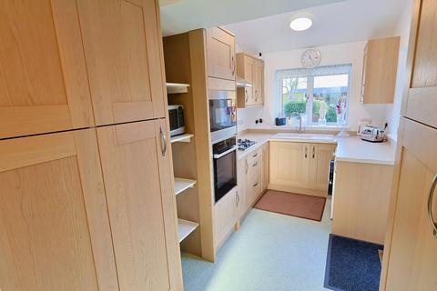 3 bedroom semi-detached house for sale, West Ridge, Allesley Park, Coventry - NO CHAIN