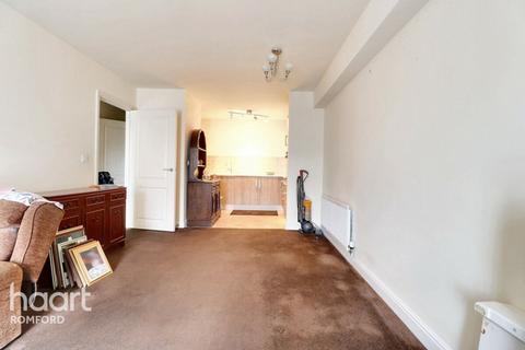 1 bedroom retirement property for sale, Rose Court, Romford, RM1 3AW