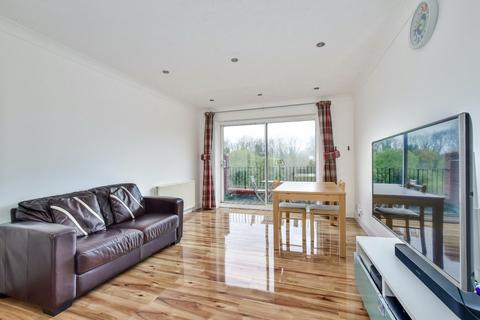 2 bedroom apartment for sale, Salters Close, Rickmansworth, Hertfordshire