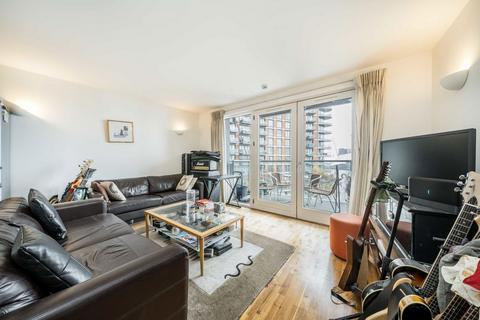 2 bedroom flat to rent, Fairmont Avenue, London E14