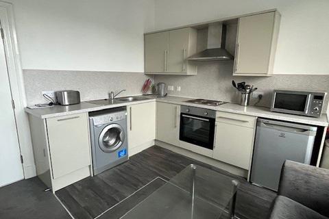 2 bedroom flat to rent, Walker Road, Torry, Aberdeen, AB11