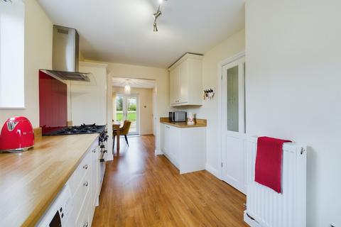 24 Barnstaple Close, Northampton, NN3 3BH