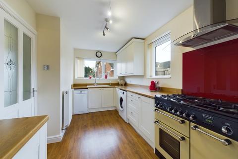 24 Barnstaple Close, Northampton, NN3 3BH