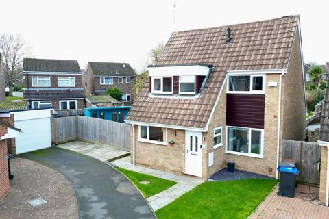 Barnstaple Close, Abington Vale, Northampton,  NN3 3BH