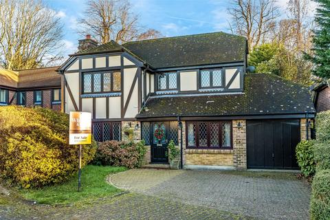 4 bedroom detached house for sale, Kipings, Tadworth, Surrey, KT20