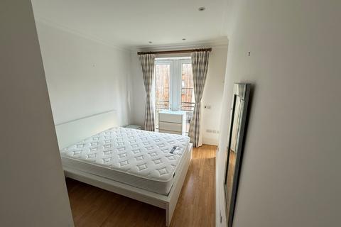 2 bedroom apartment for sale, Melliss Avenue, Richmond TW9