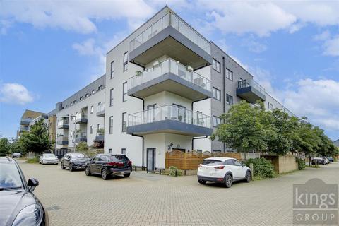 2 bedroom ground floor flat for sale, Thornbury Way, London