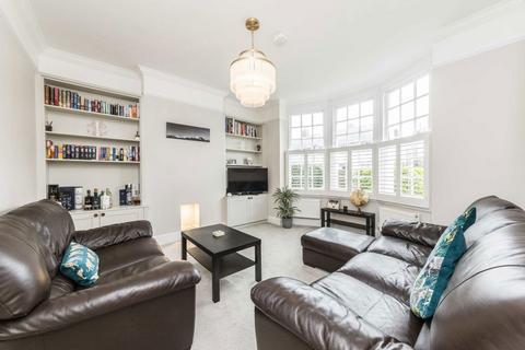 2 bedroom flat to rent, Swaby Road, London SW18