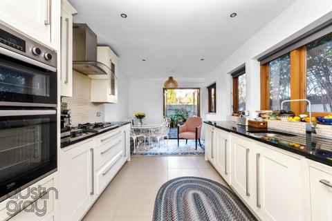 4 bedroom house for sale, Addison Road, Hove