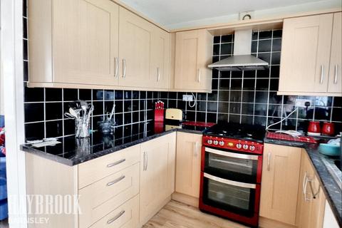 4 Cloverlands Drive, Staincross, Barnsley, S75 6EB