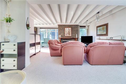 4 bedroom bungalow for sale, The Mall, Park Street, St. Albans, Hertfordshire