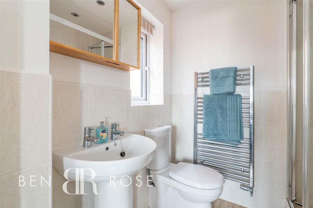 Master Ensuite