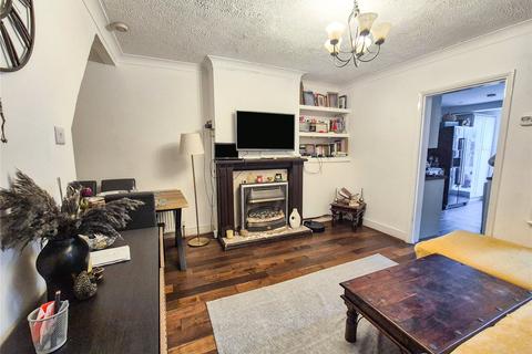 3 bedroom terraced house to rent, Vicarage Road, Croydon, CR0