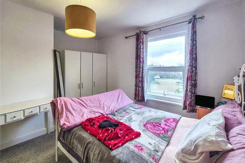 3 bedroom terraced house to rent, Vicarage Road, Croydon, CR0