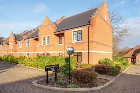 2 bedroom flat for sale, Marlborough Drive, Bushey WD23