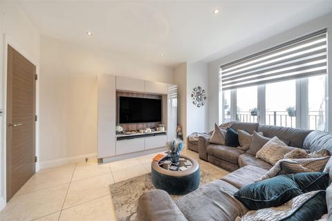 undefined, Marlborough Drive, Bushey WD23