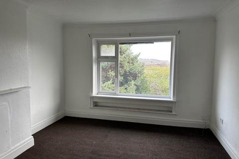 3 bedroom flat to rent, St. Johns Road, Huddersfield HD1