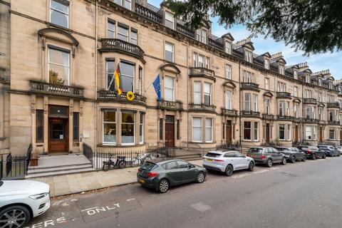 4 bedroom apartment to rent, Eglinton Crescent, Edinburgh, Midlothian