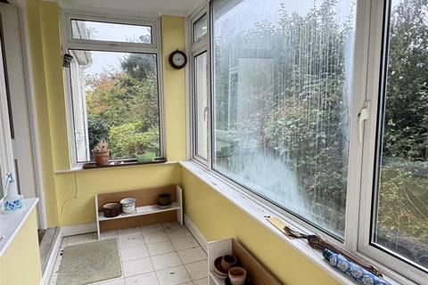 3 bedroom detached bungalow for sale, South Street, St. Austell