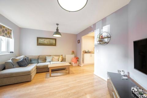 2 bedroom apartment for sale, Da Vinci Court, Cezanne Road, Hertfordshire WD25