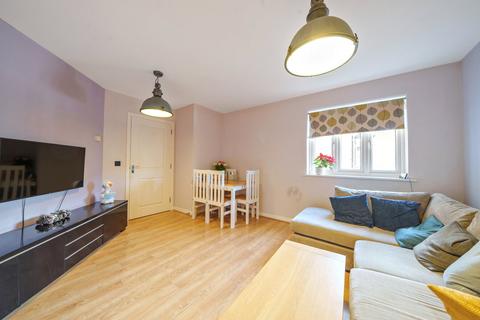 2 bedroom apartment for sale, Da Vinci Court, Cezanne Road, Hertfordshire WD25